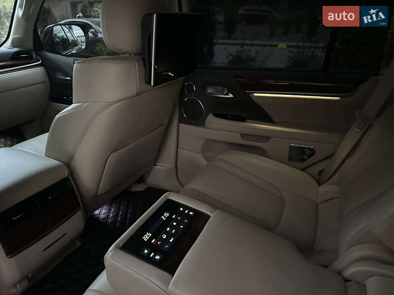 Позашляховик / Кросовер Lexus LX 2018 в Дніпрі фото 27 Позашляховик / Кросовер Lexus LX 2018 в Дніпрі