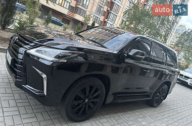 Позашляховик / Кросовер Lexus LX 2018 в 