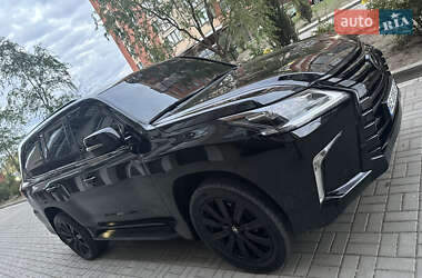 Позашляховик / Кросовер Lexus LX 2018 в 
