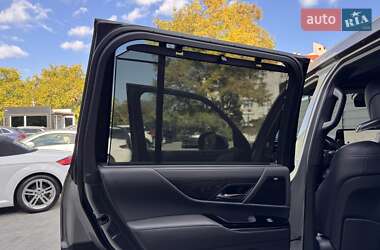 Позашляховик / Кросовер Lexus LX 2022 в 