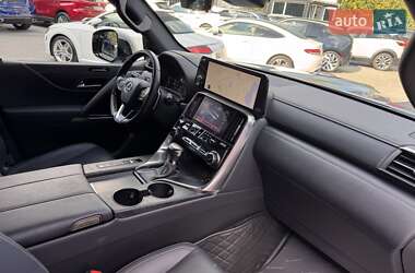 Позашляховик / Кросовер Lexus LX 2022 в 