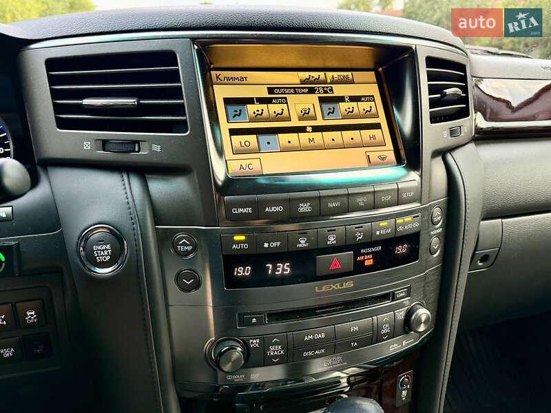 Позашляховик / Кросовер Lexus LX 2010 в Дніпрі