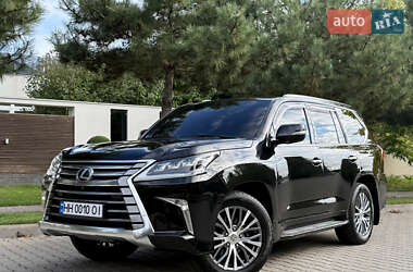 Позашляховик / Кросовер Lexus LX 2016 в  фото 13 Позашляховик / Кросовер Lexus LX 2016 в