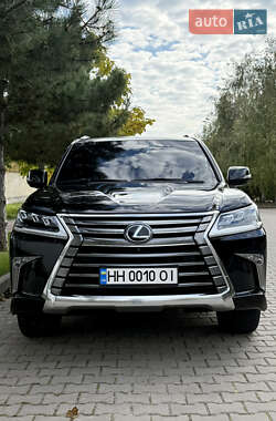 Позашляховик / Кросовер Lexus LX 2016 в  фото 41 Позашляховик / Кросовер Lexus LX 2016 в