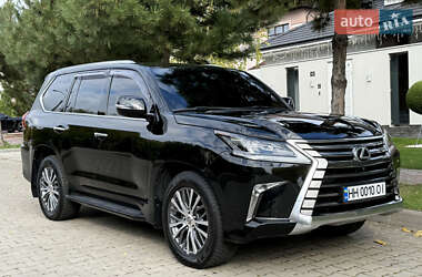 Позашляховик / Кросовер Lexus LX 2016 в  фото 50 Позашляховик / Кросовер Lexus LX 2016 в