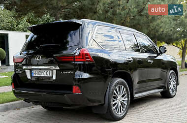 Позашляховик / Кросовер Lexus LX 2016 в  фото 53 Позашляховик / Кросовер Lexus LX 2016 в