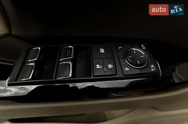 Позашляховик / Кросовер Lexus LX 2016 в  фото 99 Позашляховик / Кросовер Lexus LX 2016 в