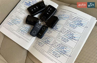 Позашляховик / Кросовер Lexus LX 2016 в  фото 141 Позашляховик / Кросовер Lexus LX 2016 в