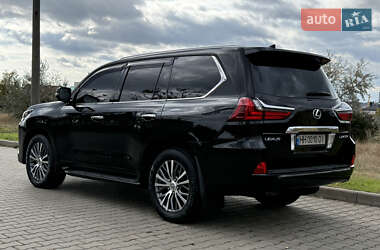 Позашляховик / Кросовер Lexus LX 2016 в  фото 150 Позашляховик / Кросовер Lexus LX 2016 в