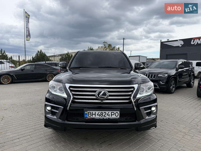 Внедорожник / Кроссовер Lexus LX 2010 в Одессе