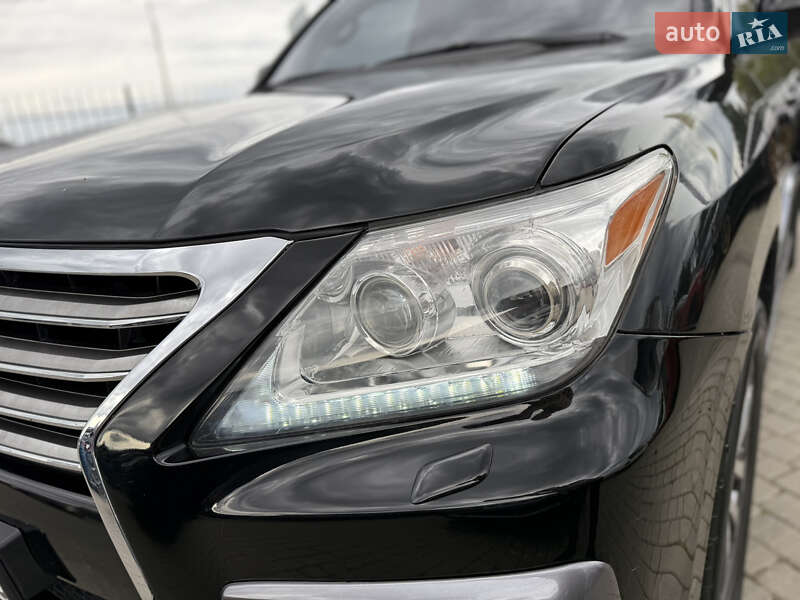 Внедорожник / Кроссовер Lexus LX 2010 в Одессе