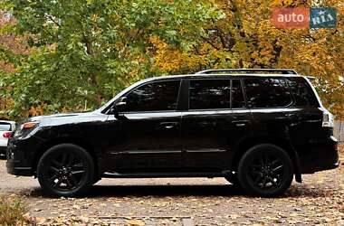 Внедорожник / Кроссовер Lexus LX 2015 в 