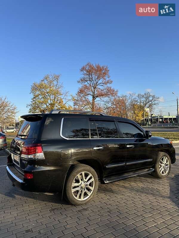 Позашляховик / Кросовер Lexus LX 2014 в Києві