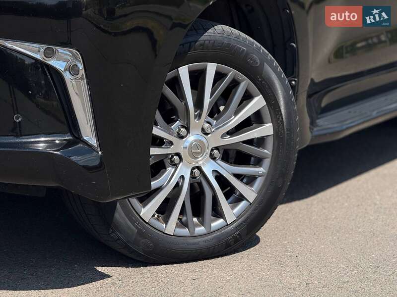 Позашляховик / Кросовер Lexus LX 2017 в Кривому Розі фото 7 Позашляховик / Кросовер Lexus LX 2017 в Кривому Розі
