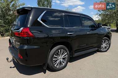 Внедорожник / Кроссовер Lexus LX 2017 в 