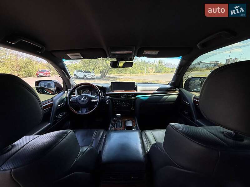 Позашляховик / Кросовер Lexus LX 2017 в Кривому Розі фото 41 Позашляховик / Кросовер Lexus LX 2017 в Кривому Розі