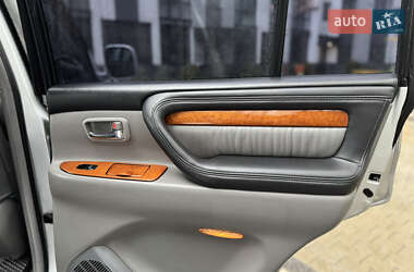 Внедорожник / Кроссовер Lexus LX 2007 в 