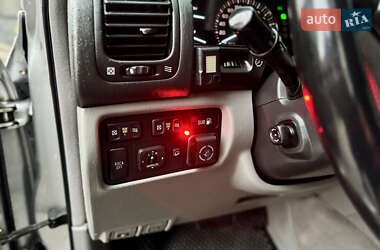Внедорожник / Кроссовер Lexus LX 2007 в 