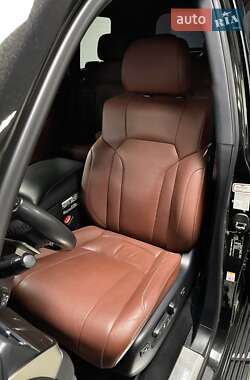 Внедорожник / Кроссовер Lexus LX 2019 в  фото 27 Внедорожник / Кроссовер Lexus LX 2019 в