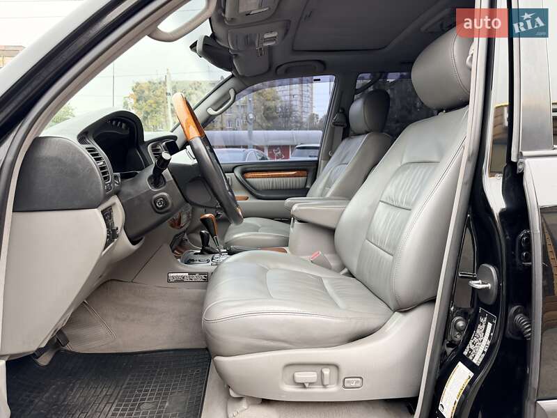 Внедорожник / Кроссовер Lexus LX 2006 в Киеве