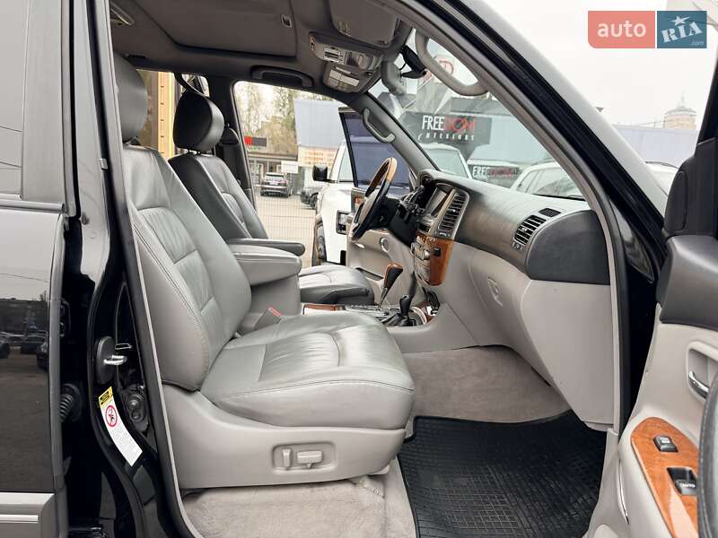 Внедорожник / Кроссовер Lexus LX 2006 в Киеве