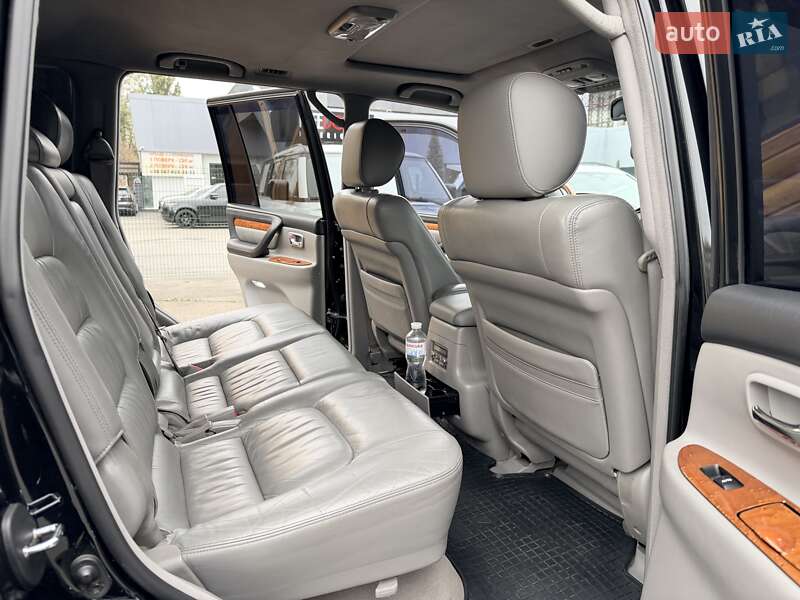 Внедорожник / Кроссовер Lexus LX 2006 в Киеве