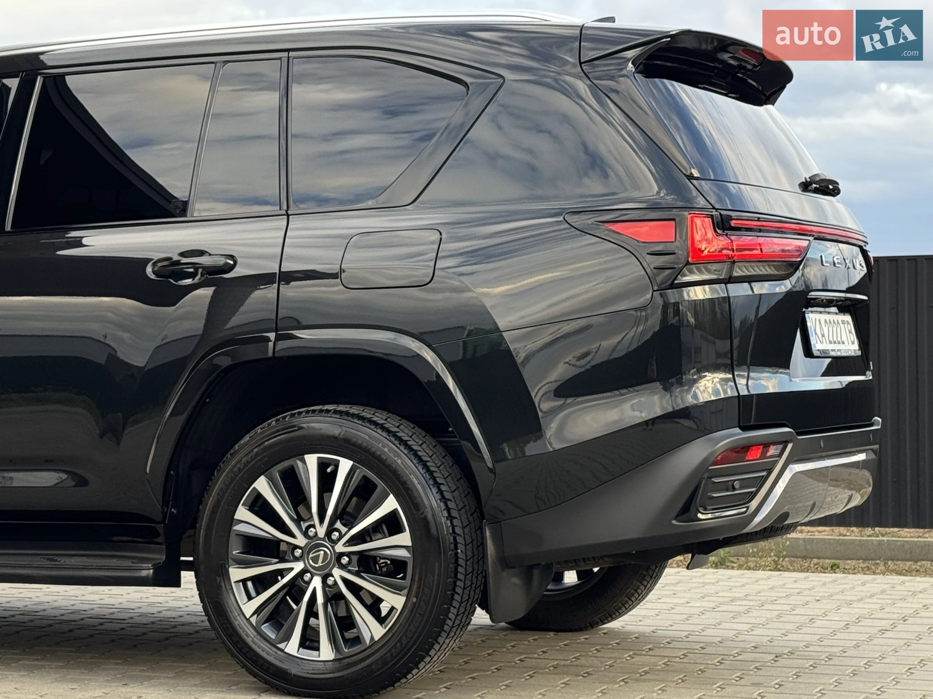 2023 Lexus LX - мініатюра 12