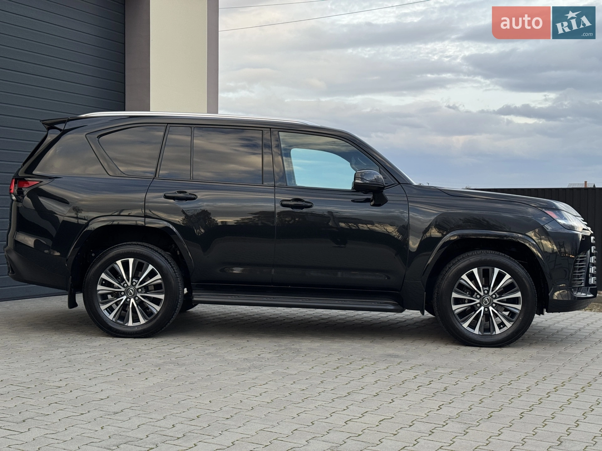 2023 Lexus LX - мініатюра 24