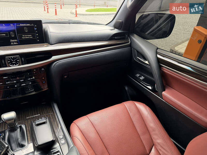Внедорожник / Кроссовер Lexus LX 2019 в Киеве фото 60 Внедорожник / Кроссовер Lexus LX 2019 в Киеве