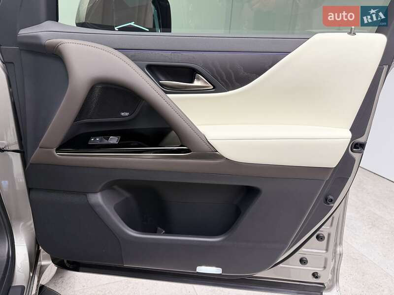 Внедорожник / Кроссовер Lexus LX 2022 в Киеве фото 41 Внедорожник / Кроссовер Lexus LX 2022 в Киеве