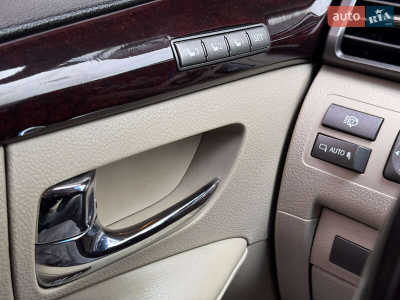 Внедорожник / Кроссовер Lexus LX 2009 в Киеве