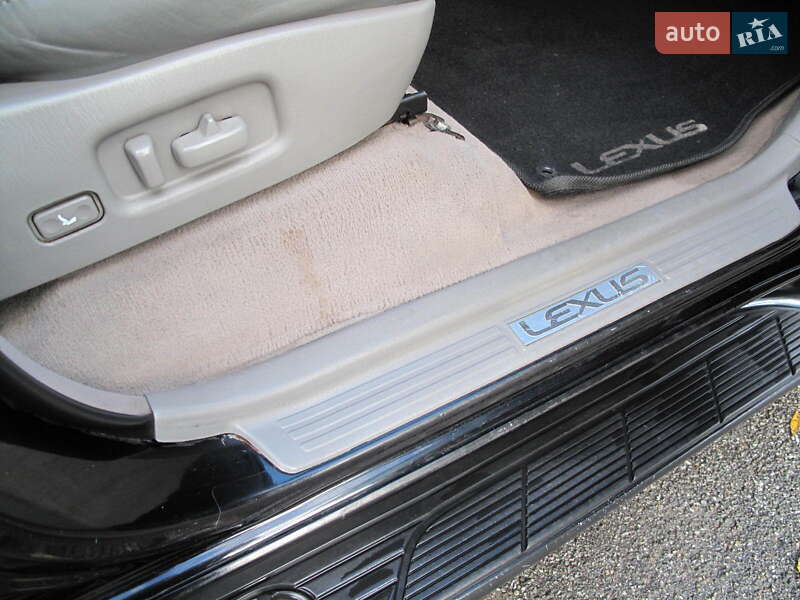 Внедорожник / Кроссовер Lexus LX 2004 в Киеве