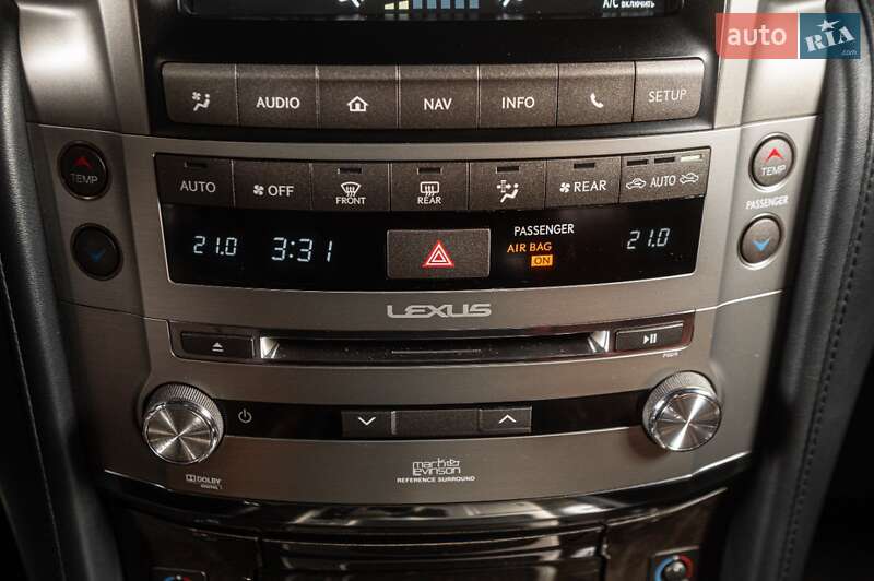 Внедорожник / Кроссовер Lexus LX 2015 в Одессе