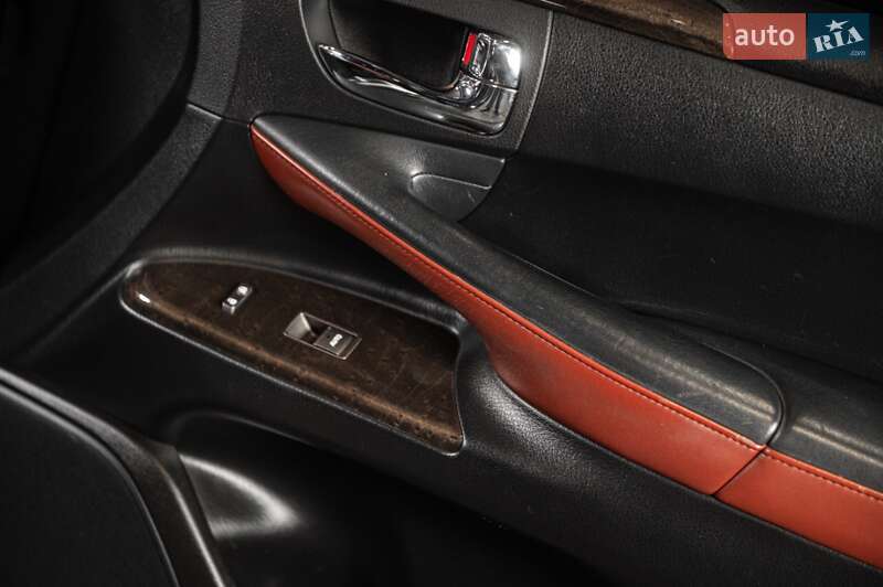 Внедорожник / Кроссовер Lexus LX 2015 в Одессе