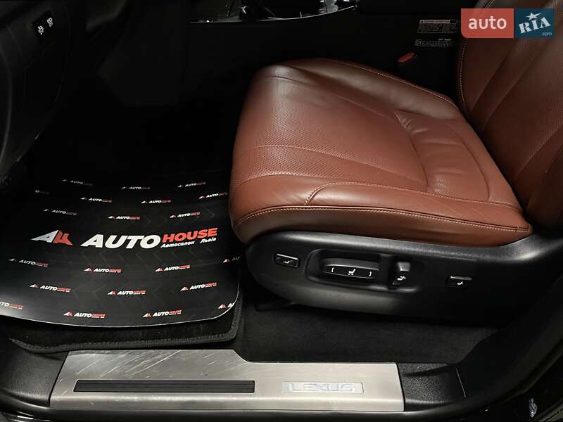 Позашляховик / Кросовер Lexus LX 2018 в Львові фото 29 Позашляховик / Кросовер Lexus LX 2018 в Львові
