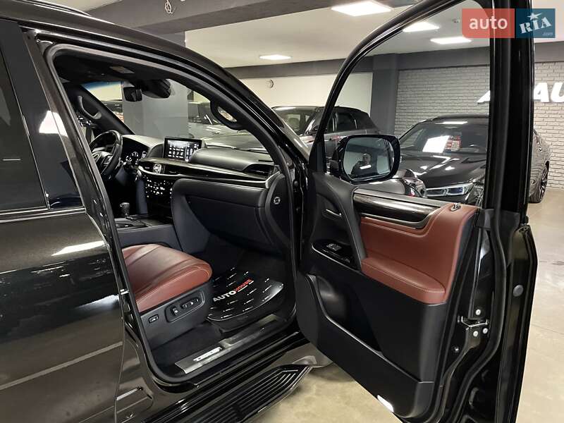 Позашляховик / Кросовер Lexus LX 2018 в Львові фото 42 Позашляховик / Кросовер Lexus LX 2018 в Львові