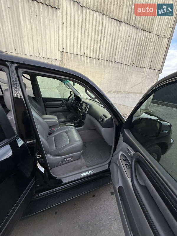 Внедорожник / Кроссовер Lexus LX 2006 в Берёзовке