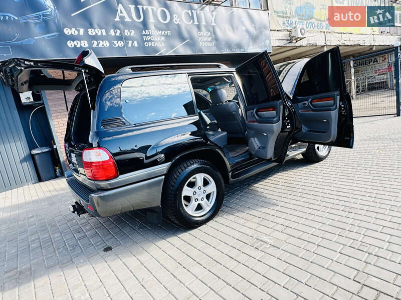 Внедорожник / Кроссовер Lexus LX 1999 в Одессе