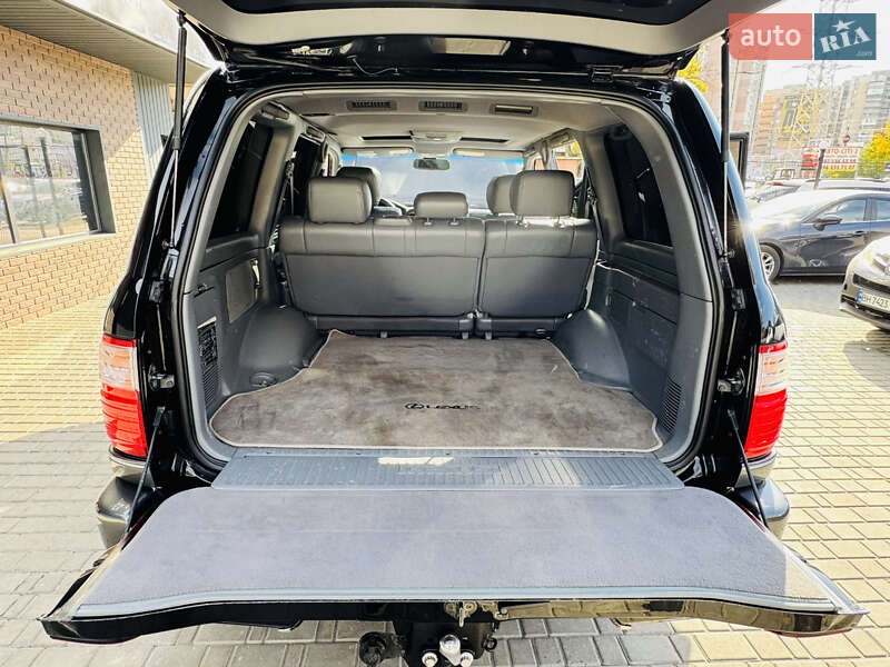 Внедорожник / Кроссовер Lexus LX 1999 в Одессе