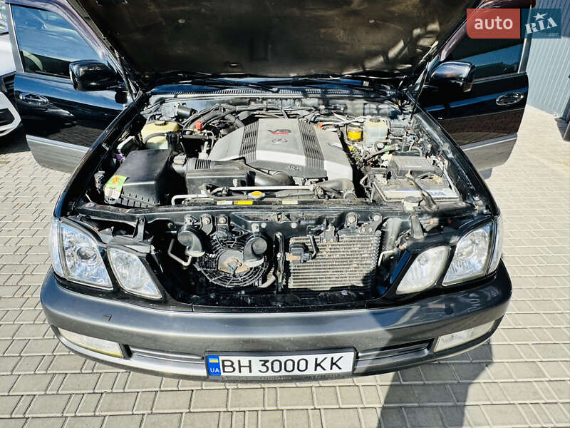 Внедорожник / Кроссовер Lexus LX 1999 в Одессе