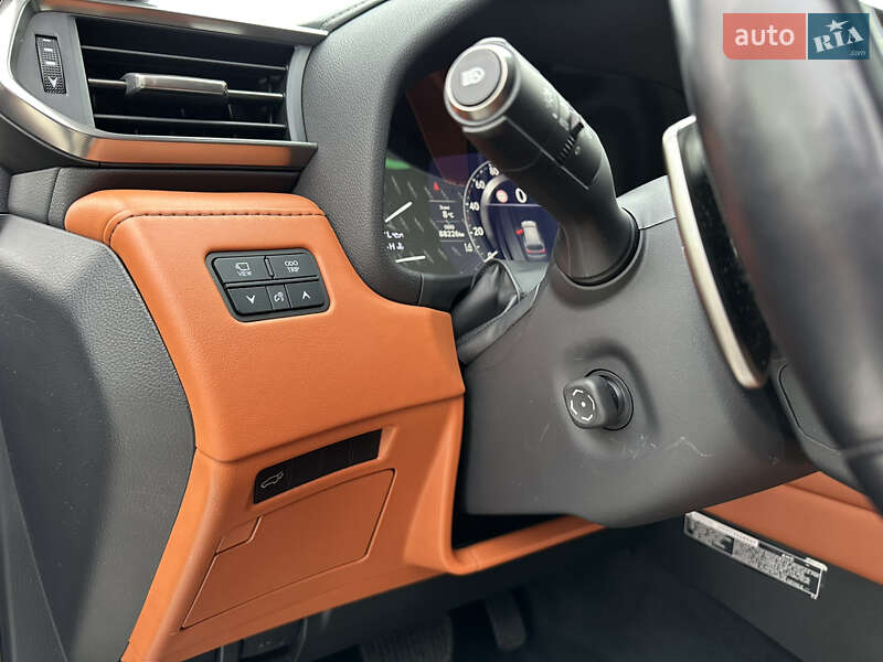 Позашляховик / Кросовер Lexus LX 2023 в Києві
