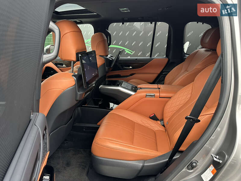 Позашляховик / Кросовер Lexus LX 2023 в Києві
