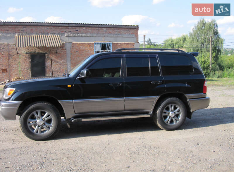 Lexus LX 2003