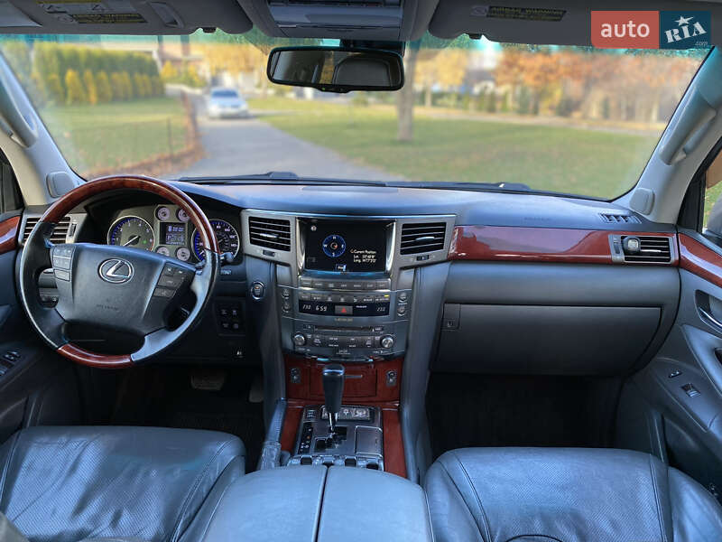 Внедорожник / Кроссовер Lexus LX 2008 в Хмельницком