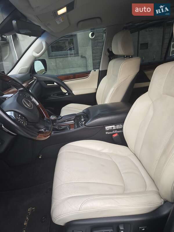 Позашляховик / Кросовер Lexus LX 2016 в Лубнах фото 3 Позашляховик / Кросовер Lexus LX 2016 в Лубнах