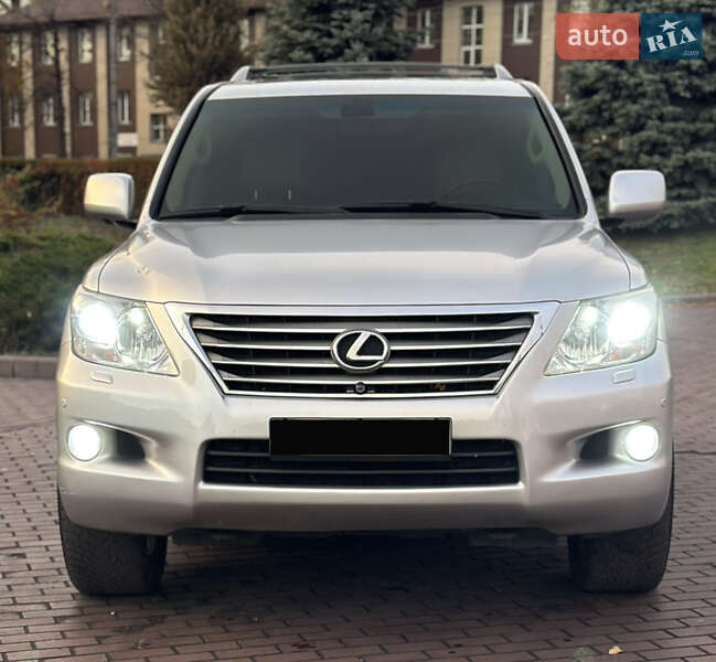 Внедорожник / Кроссовер Lexus LX 2008 в Днепре