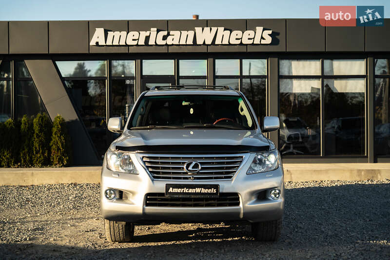 Позашляховик / Кросовер Lexus LX 2008 в Чернівцях