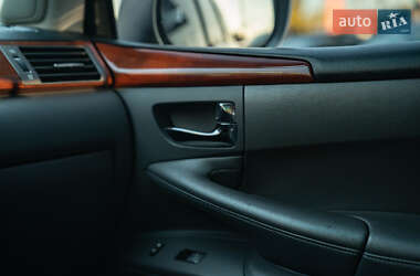 Внедорожник / Кроссовер Lexus LX 2008 в Черновцах