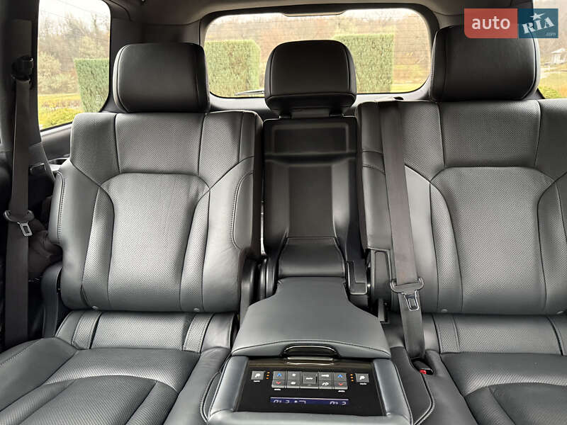 Позашляховик / Кросовер Lexus LX 2021 в Дніпрі