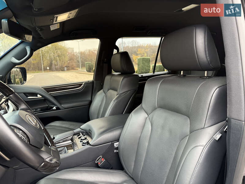 Позашляховик / Кросовер Lexus LX 2021 в Дніпрі